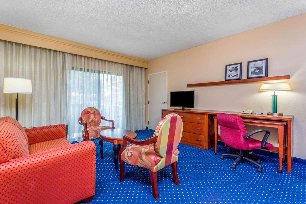 Comfort Inn Roswell-Dunwoody Экстерьер фото